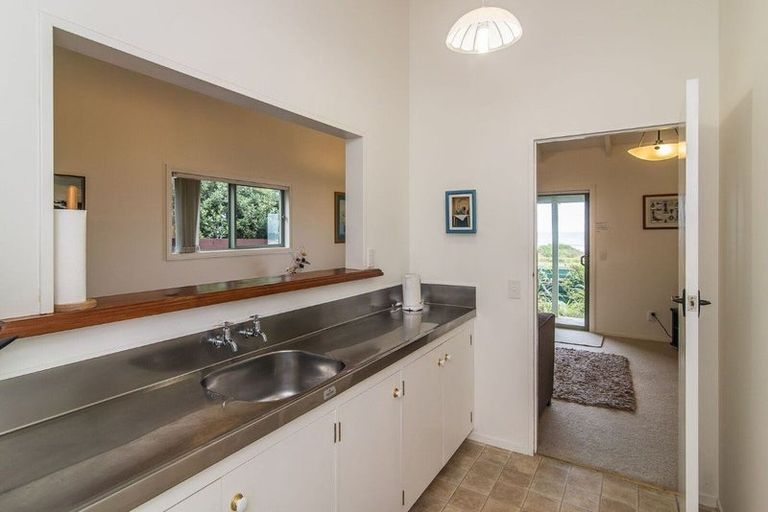 Photo of property in 110 Marine Parade, Otaki Beach, Otaki, 5512