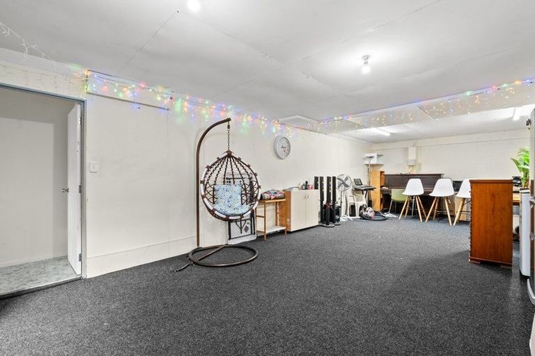 Photo of property in 5 Lendenfeld Drive, Papatoetoe, Auckland, 2025