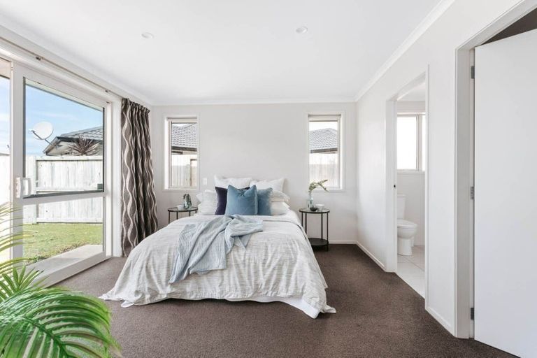 Photo of property in 7 Oka Street, Papamoa Beach, Papamoa, 3118