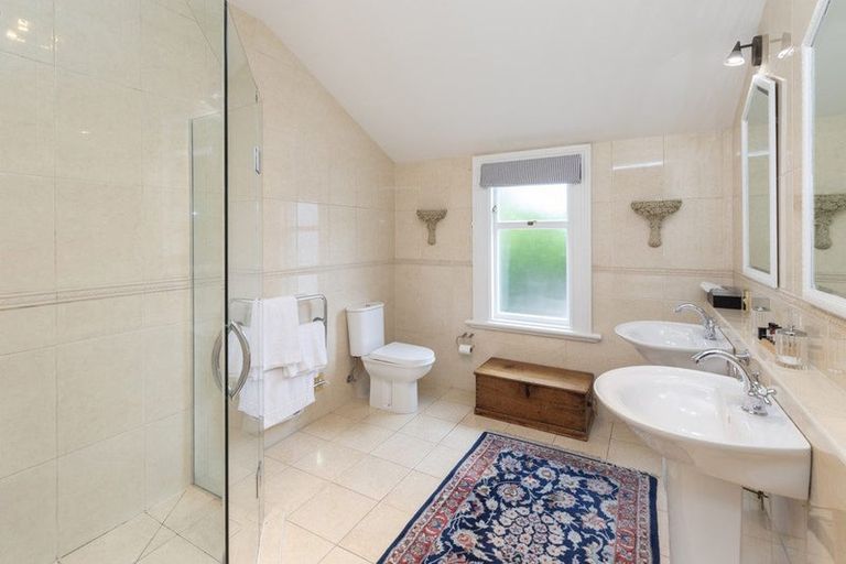 Photo of property in 172 Blighs Road, Strowan, Christchurch, 8052