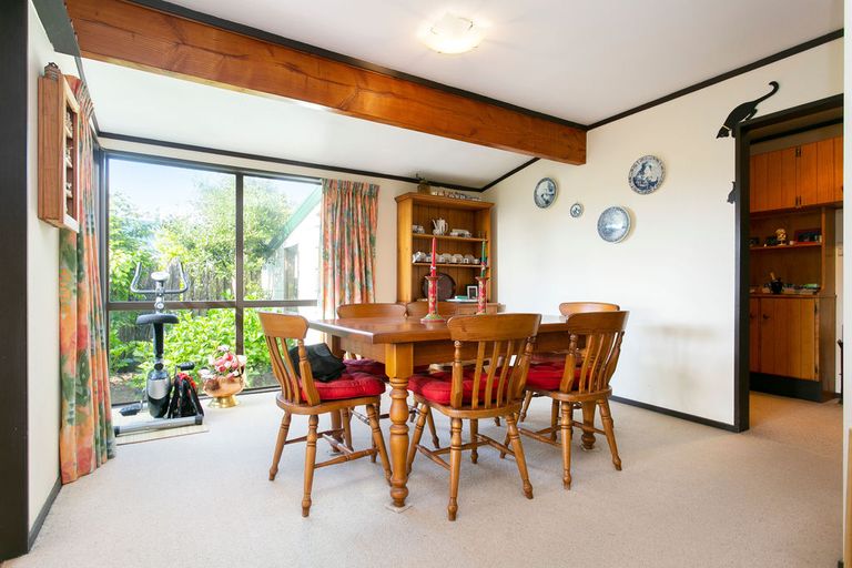 Photo of property in 25a Hamilton Road, Cambridge, 3434