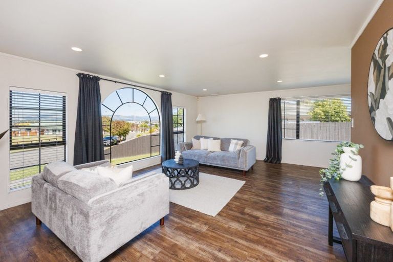 Photo of property in 92 Parnell Heights, Kelvin Grove, Palmerston North, 4414