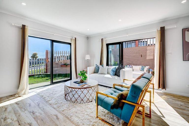 Photo of property in 31 Shibata Rise, Ranui, Auckland, 0612