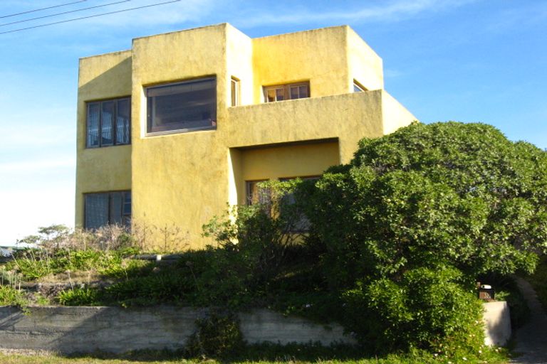 Photo of property in 320 Marine Parade, New Brighton, Christchurch, 8061