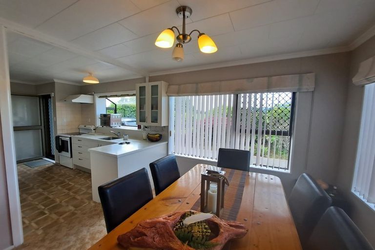 Photo of property in 13a Julian Place, Westown, New Plymouth, 4310