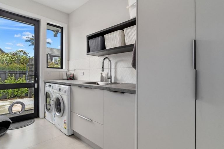 Photo of property in 15 Avocado Lane, Bethlehem, Tauranga, 3110