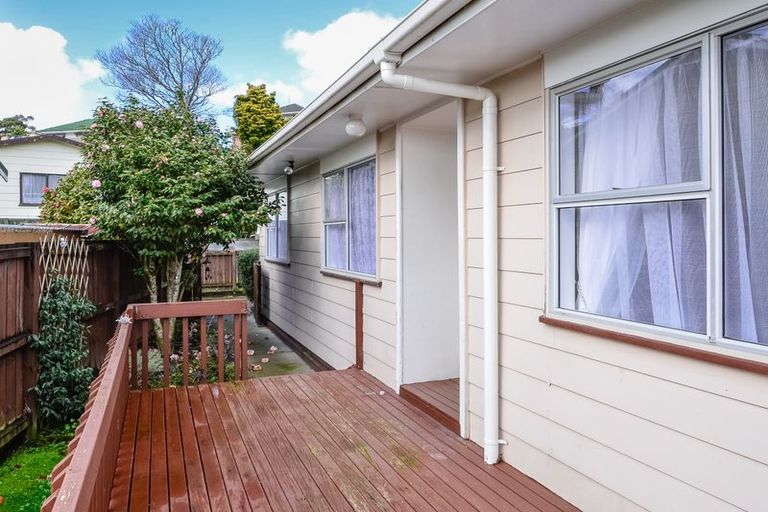 Photo of property in 1/78 Chilcott Road, Henderson, Auckland, 0612