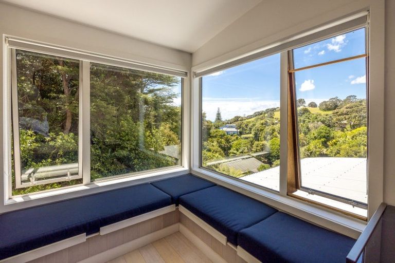 Photo of property in 18 Victoria Road South, Onetangi, Waiheke Island, 1081