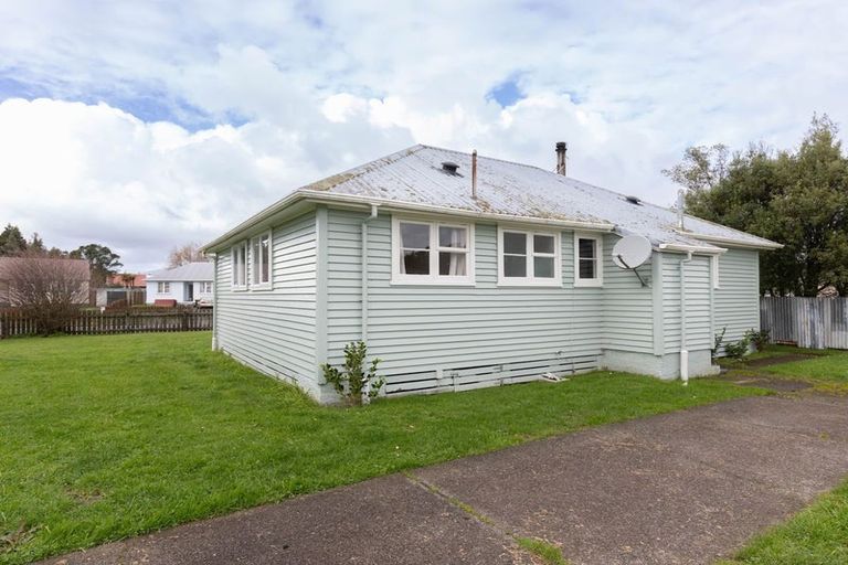 Photo of property in 14 Colvin Street, Westport, 7825