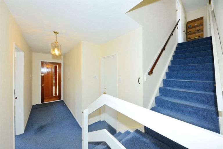 Photo of property in 2 Rubens Place, Burnside, Christchurch, 8053