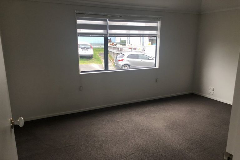 Photo of property in 1/16 Pax Avenue, Forrest Hill, Auckland, 0620