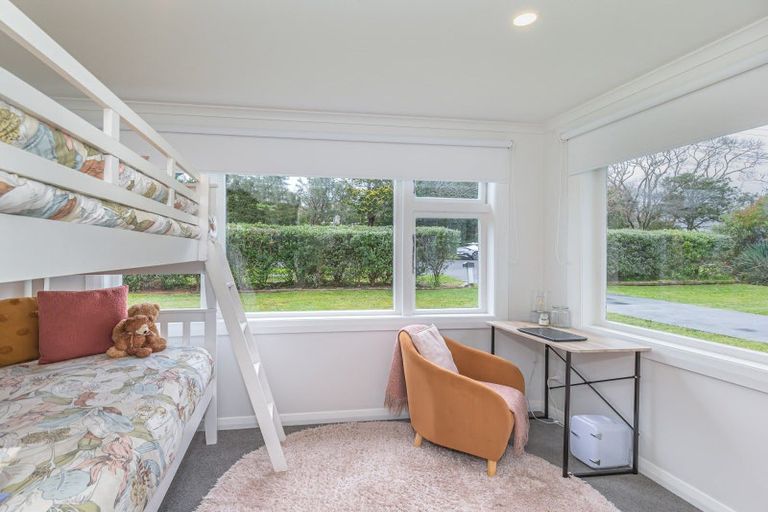 Photo of property in 43 Kawiu Road, Levin, 5510