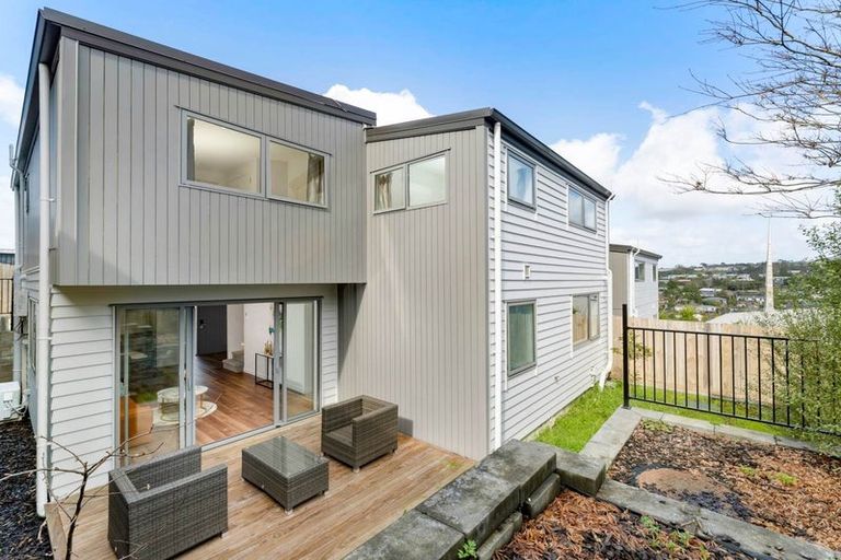 Photo of property in 32b Gulf View Road, Murrays Bay, Auckland, 0630