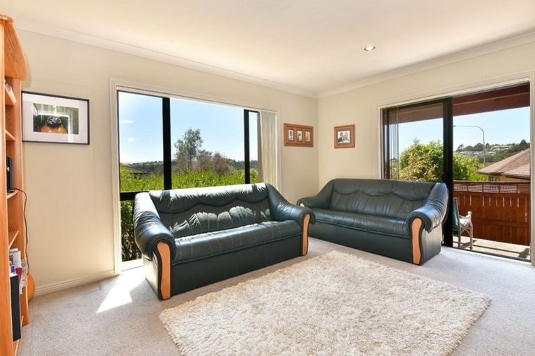 Photo of property in 8 Archer Rayner Place, Greenhithe, Auckland, 0632
