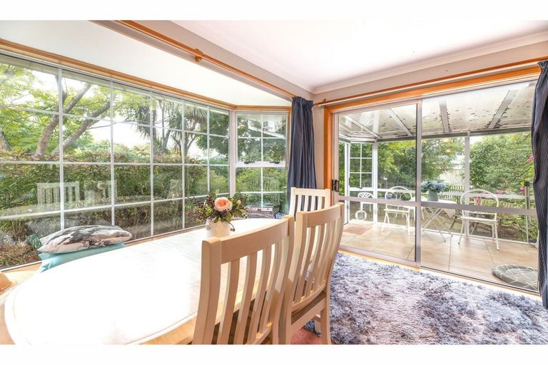 Photo of property in 3 Leeman Place, Redwood, Christchurch, 8051