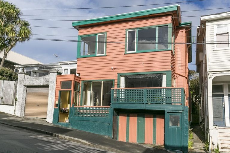 Photo of property in 8 Dawson Street, Berhampore, Wellington, 6023