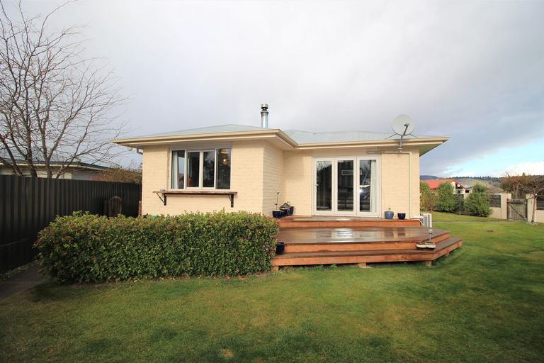 Photo of property in 90 Ashworth Street, Alexandra, 9320