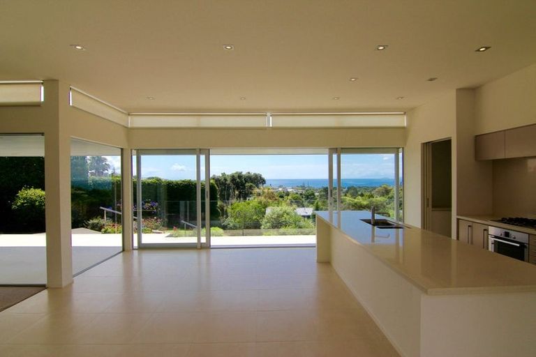 Photo of property in 25 Braemar Road, Castor Bay, Auckland, 0620