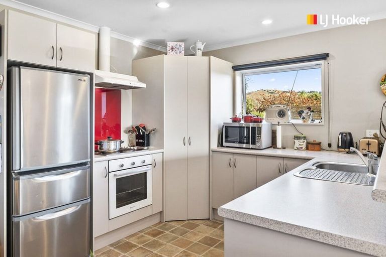 Photo of property in 8 Chatham Street, Waihola, Milton, 9073