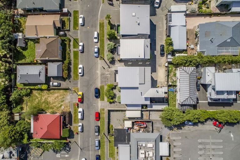 Photo of property in 3/8 Hutcheson Street, Sydenham, Christchurch, 8023