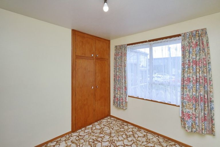 Photo of property in 1/2 Cassidy Place, Belfast, Christchurch, 8051