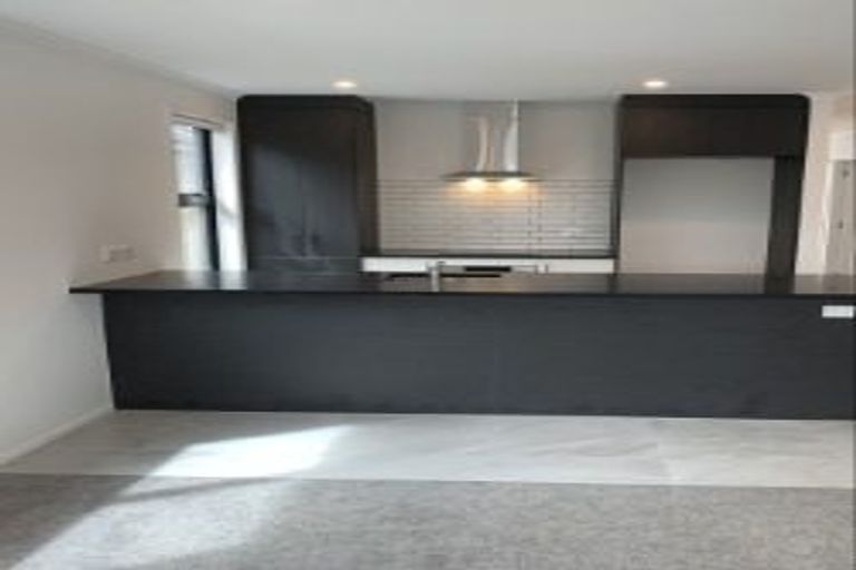 Photo of property in 43 Rorotu Avenue, Karaka, Papakura, 2113