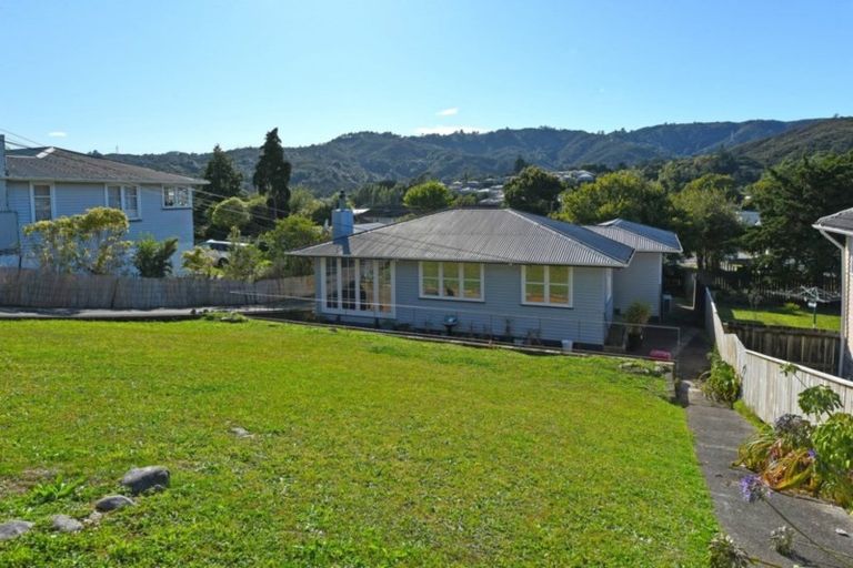 Photo of property in 14 Logie Street, Stokes Valley, Lower Hutt, 5019