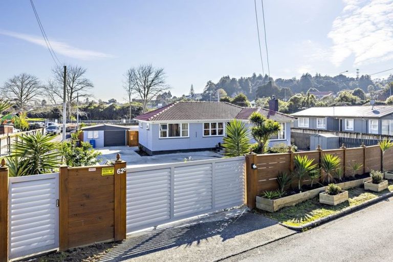 Photo of property in 62 Orams Road, Hillpark, Auckland, 2102