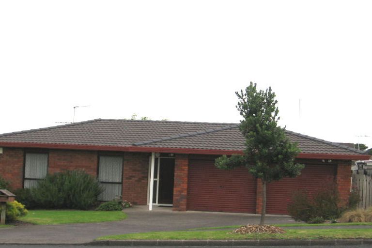 Photo of property in 30 Sturges Road, Henderson, Auckland, 0612