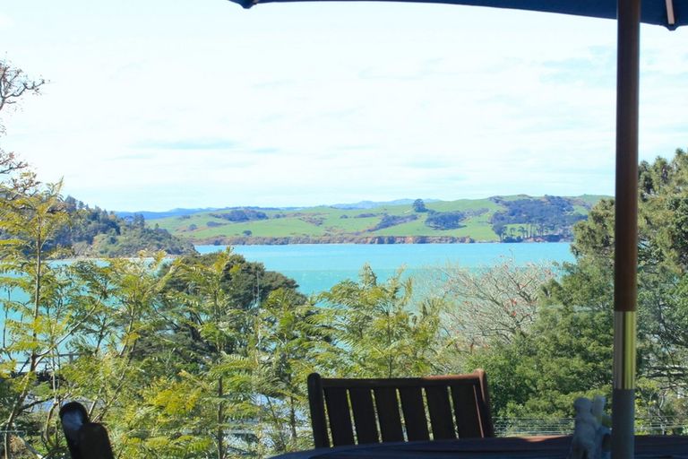 Photo of property in 17 Cambrae Road, Raglan, 3225