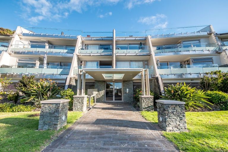 Photo of property in Bridgewater Apartments, 207/7 Te Rangi Cross Road, Paihia, 0200