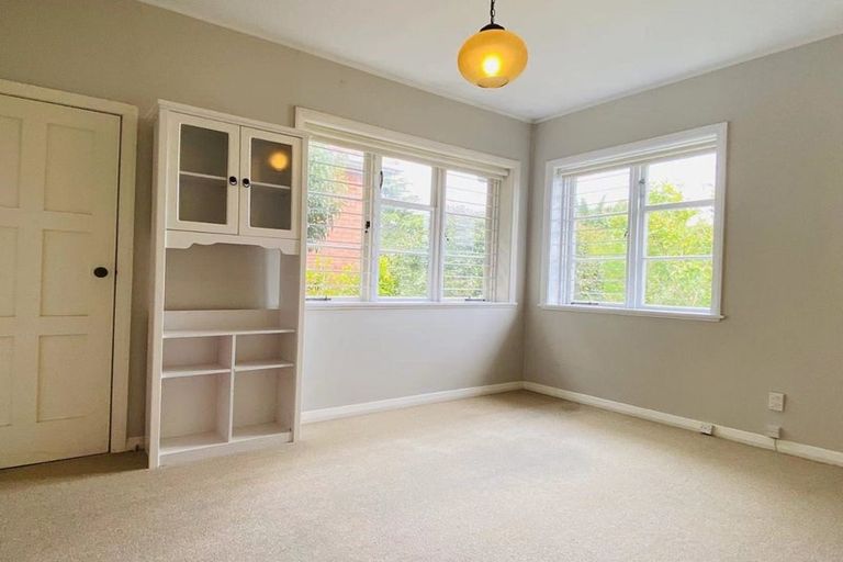 Photo of property in 210 Kepa Road, Mission Bay, Auckland, 1071