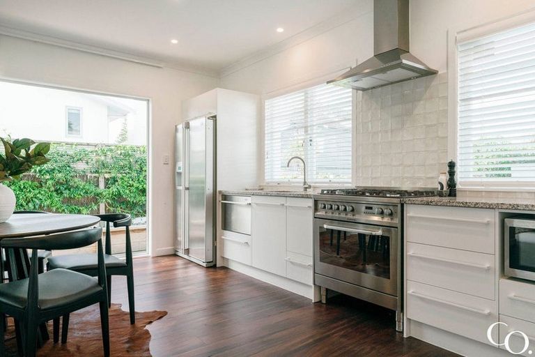 Photo of property in 75b Oceanview Road, Mount Maunganui, 3116