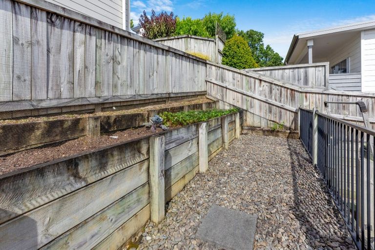 Photo of property in 17 Rochfort Crescent, Pyes Pa, Tauranga, 3112