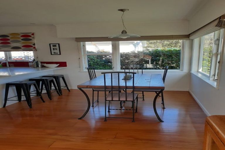 Photo of property in 10 Matuku Street, Heretaunga, Upper Hutt, 5018