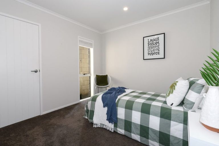 Photo of property in 150 Oriental Parade, Papamoa Beach, Papamoa, 3118