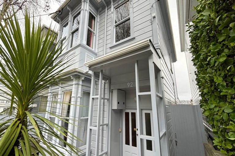 Photo of property in 92 Austin Street, Mount Victoria, Wellington, 6011
