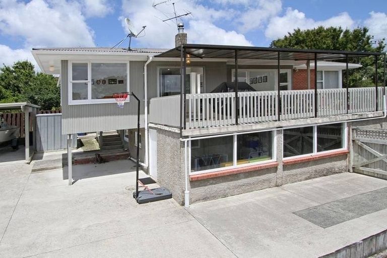 Photo of property in 151 Tirimoana Road, Te Atatu South, Auckland, 0602