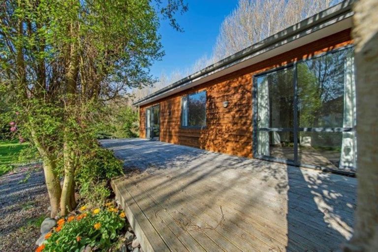 Photo of property in 76 Tuahiwi Road, Tuahiwi, Kaiapoi, 7691