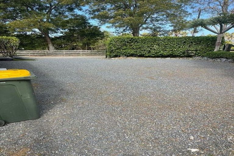 Photo of property in 951 State Highway 16, Waimauku, 0812