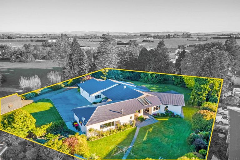 Photo of property in 71 Welsh Road, Winton, 9720