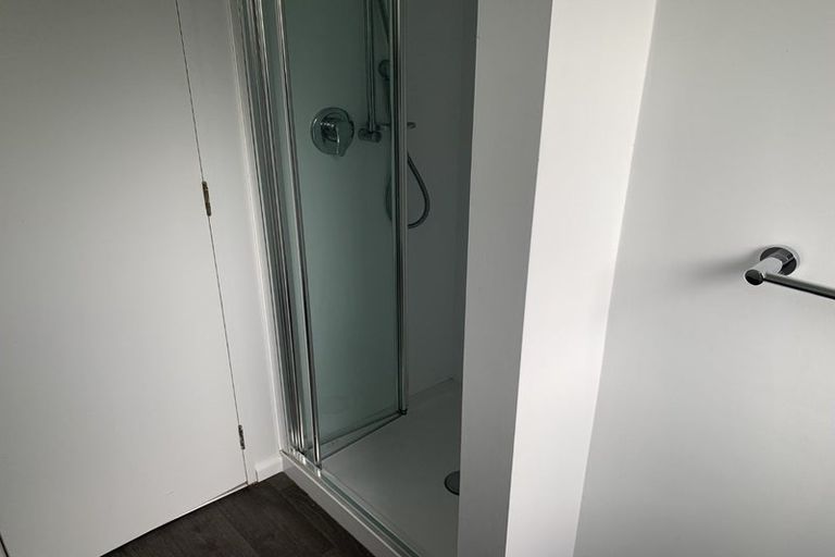 Photo of property in 90 Strathmore Avenue, Levin, 5510