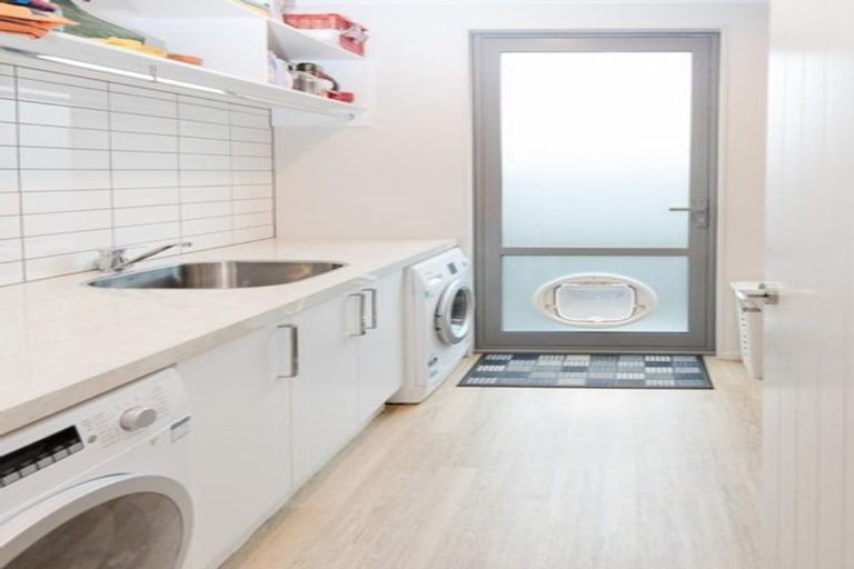 Photo of property in 12 Montecillo Lane, Mornington, Dunedin, 9011