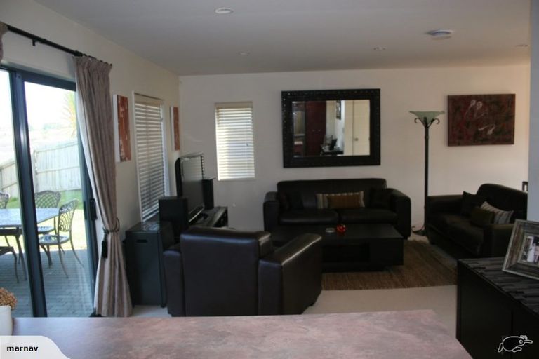 Photo of property in 35/22 Northcross Drive, Oteha, Auckland, 0632