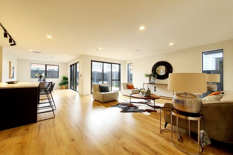 Photo of property in 5 Sager Midgley Road, Hobsonville, Auckland, 0616