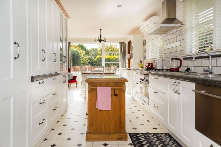 Photo of property in 16a Balmoral Street, Oamaru North, Oamaru, 9400