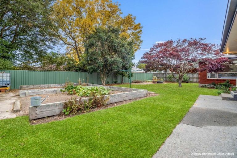 Photo of property in 14 Oakdale Street, Avonhead, Christchurch, 8042