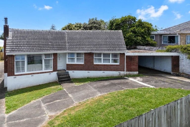 Photo of property in 674 Pakuranga Road, Howick, Auckland, 2010