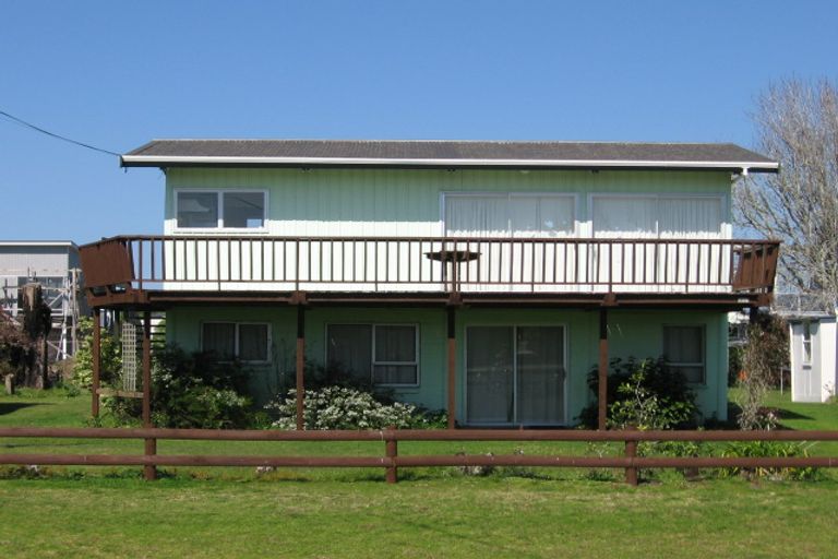 Photo of property in 138 Captain Cook Road, Cooks Beach, Whitianga, 3591