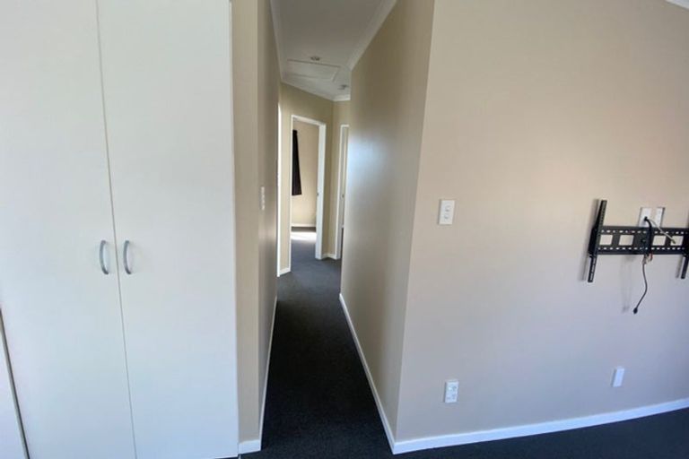 Photo of property in 11a Castor Crescent, Cannons Creek, Porirua, 5024